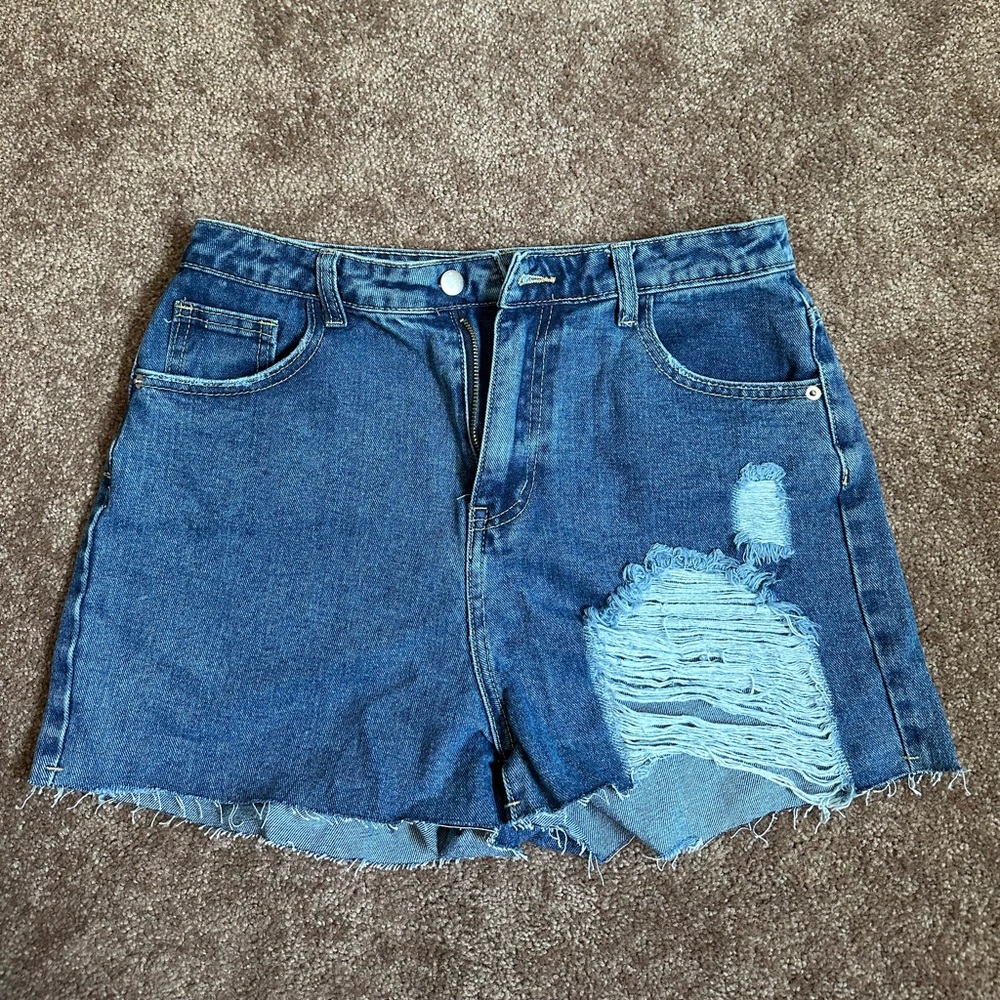 PrettyLittleThing Demin Mom shorts
